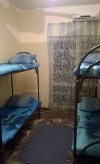 Гостиница Hostel Ostrov Mechty Сочи Кровать в общем мужском номере с 4 кроватями-5